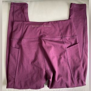 Victoria’s Secret Soft 7/8 Legging with Pockets - Purple - Size 8